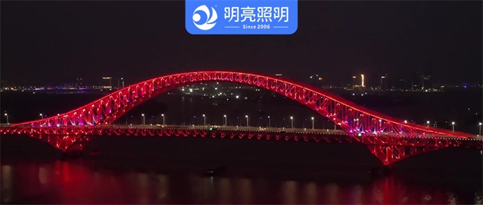 你知道橋梁亮化能夠提升夜間安全嗎？