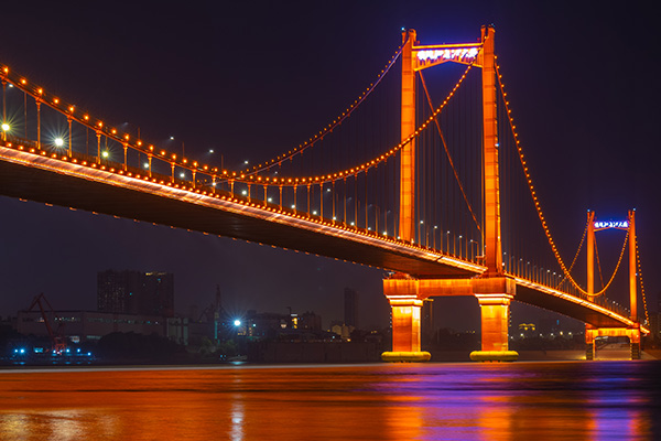 橋梁夜景燈光設計