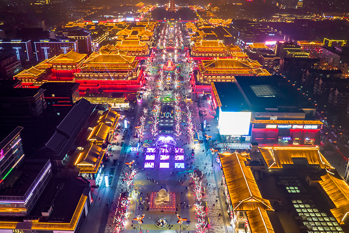 夜游經(jīng)濟爆發(fā)！景區(qū)亮化如何讓客流量暴漲？